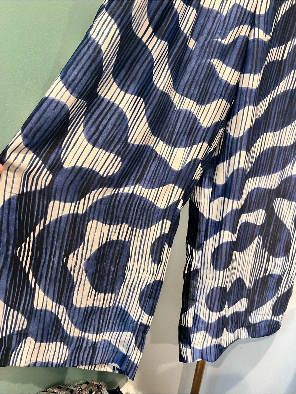 Banana Republic Blue and White Wave-Print Wide Leg Pants